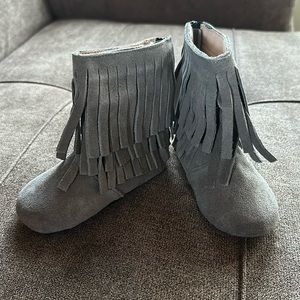 New Monkey Feet Toddler Girl’s Fringe Boots Size 18-24M